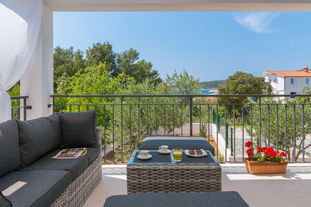 Villa Basic Sevid Exterior photo