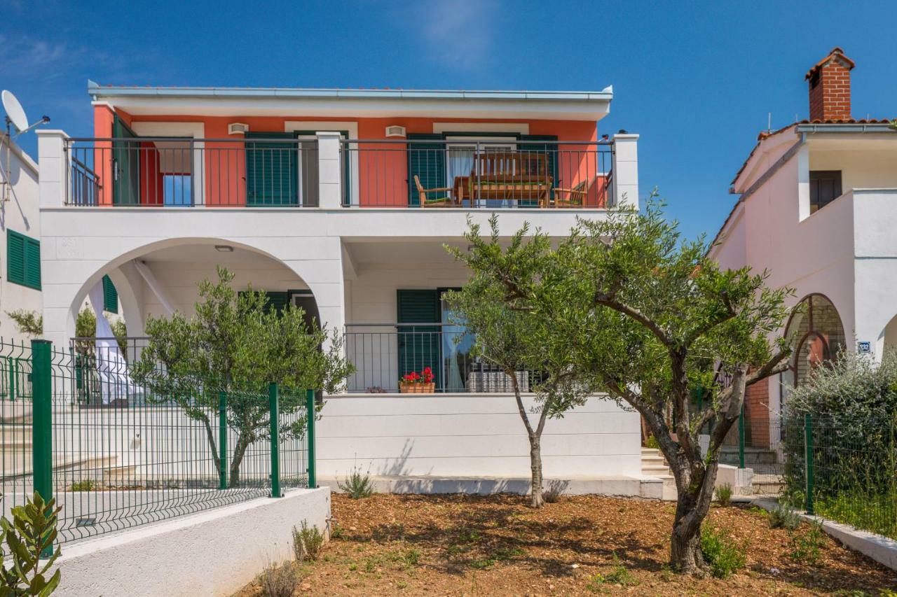 Villa Basic Sevid Exterior photo